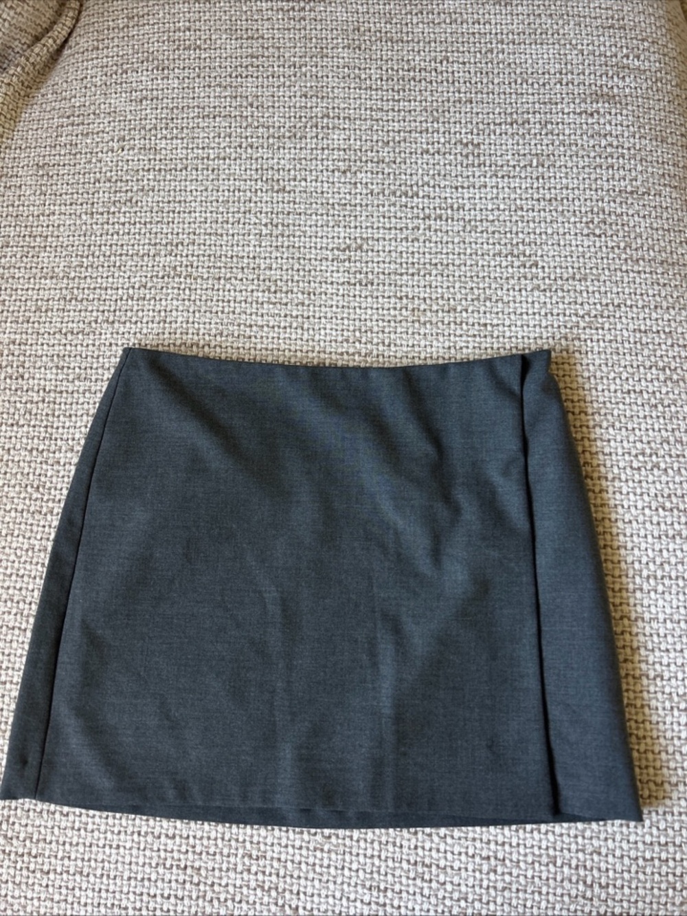 Aritzia Sunday Best Charcoal Gray  A-Line Front Slit Mini Skirt US 0 School Girl